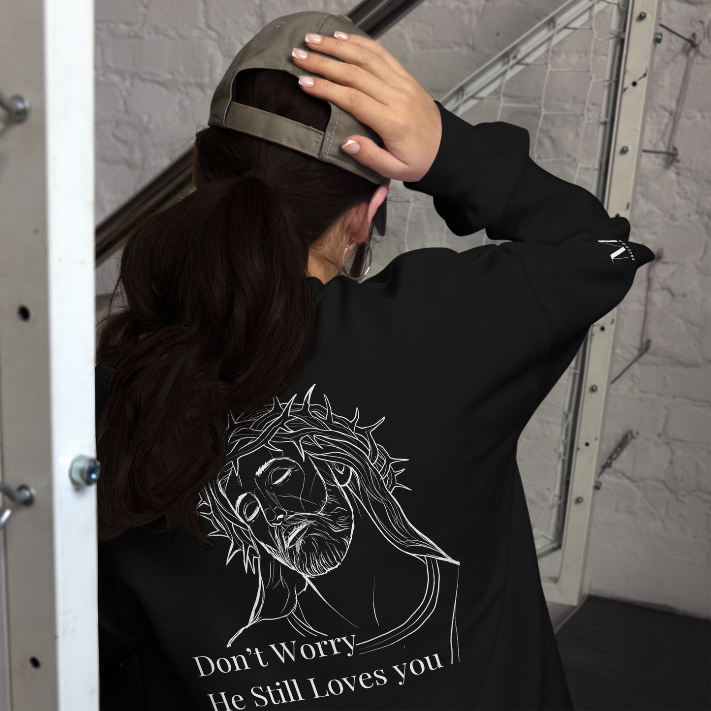 Romans 5:8 Unisex sweatshirt W/White Print
