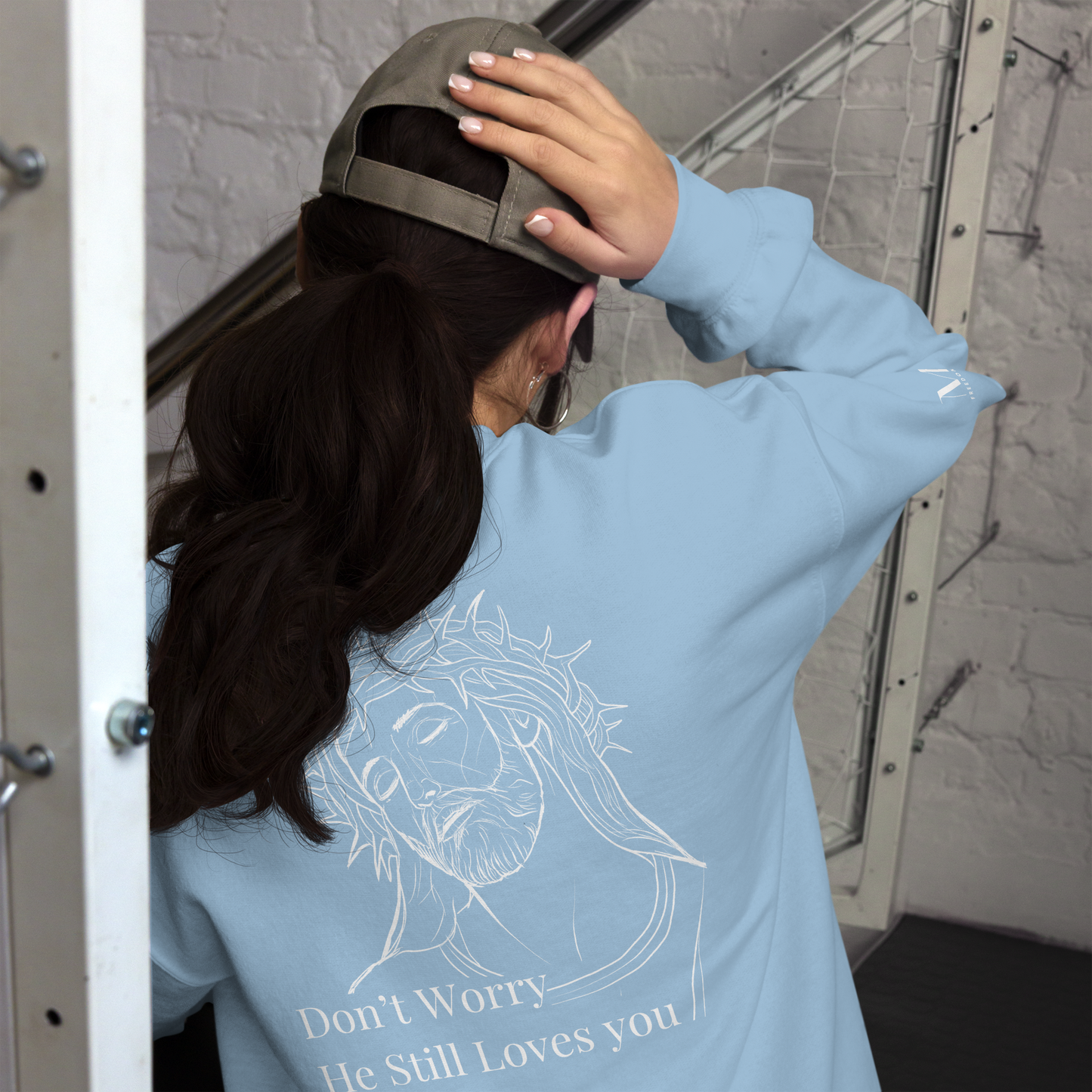 Romans 5:8 Unisex sweatshirt W/White Print